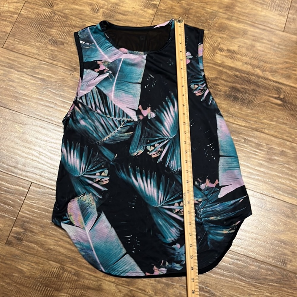 Fabletics fun mesh back workout top - Picture 6 of 7